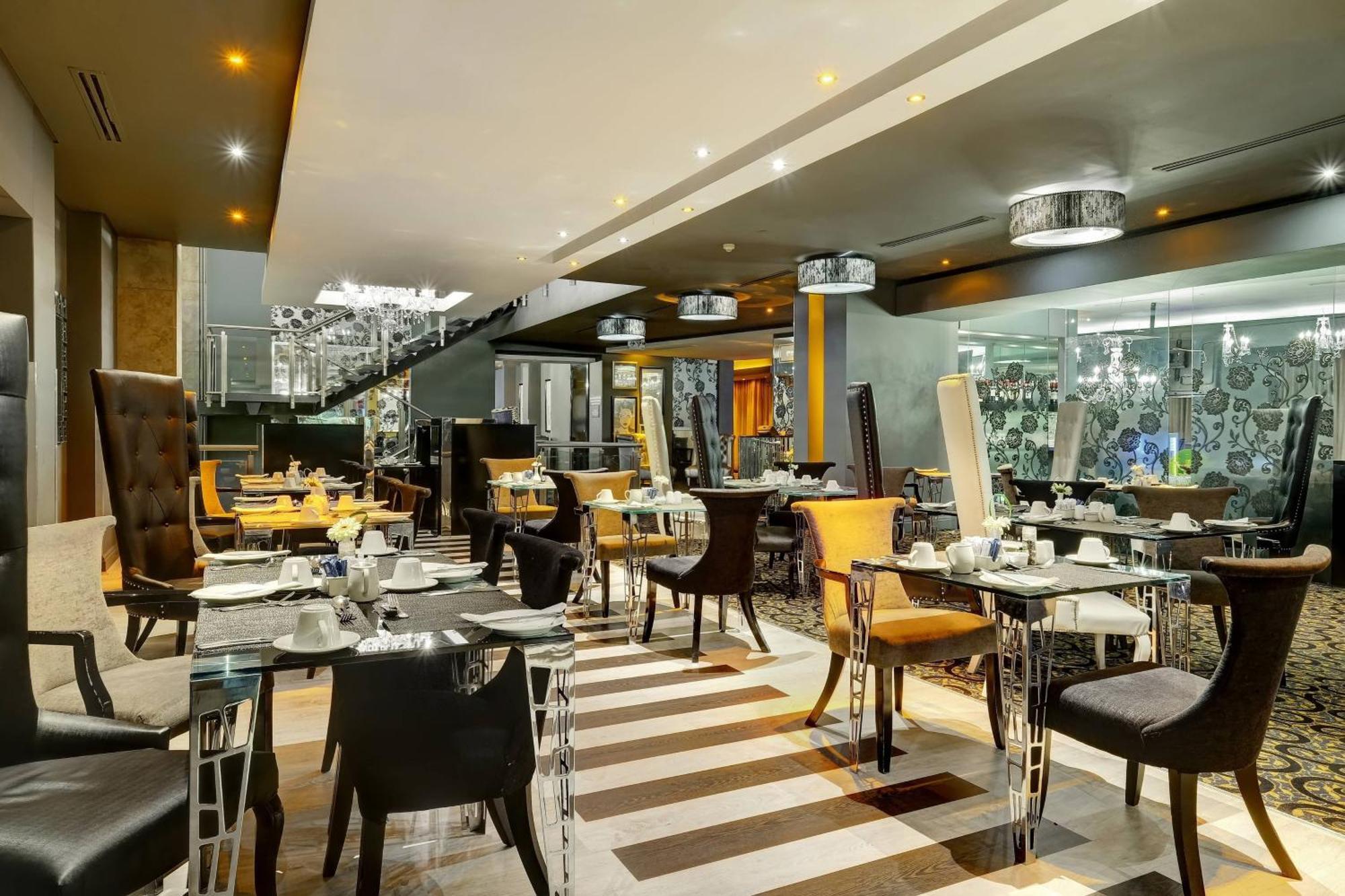 Protea Hotel Fire & Ice! By Marriott Johannesburg Melrose Arch Exterior foto
